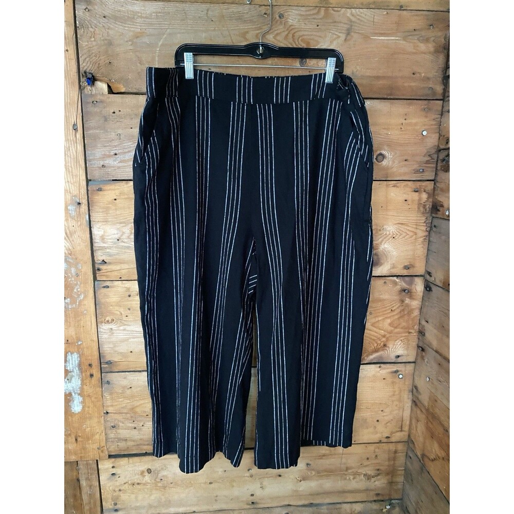 Torrid Linen Blend Capris Women’s 18 Black Pockets Elastic Waist